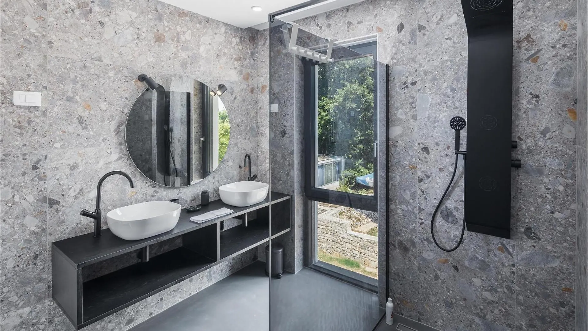 Gorgeous Home In Buje With Kitchen 度假居